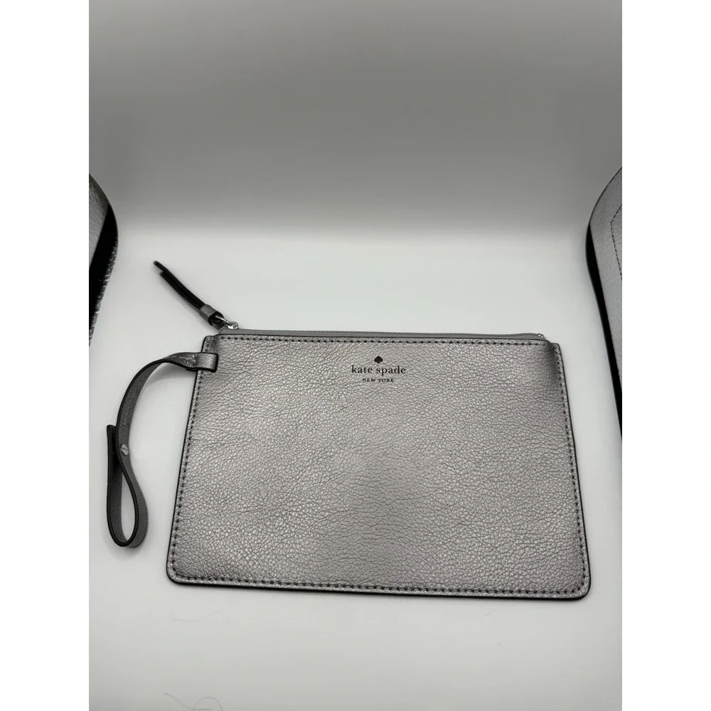 Kate Spade New York Silver Metallic Pebbled Leather Zip Wristlet Clutch Pouch